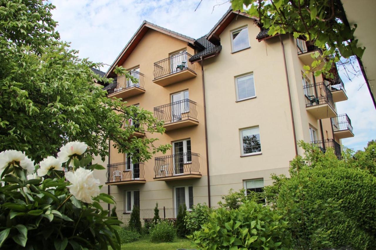 Dom Gościnny Albatros I Rewal Exterior foto