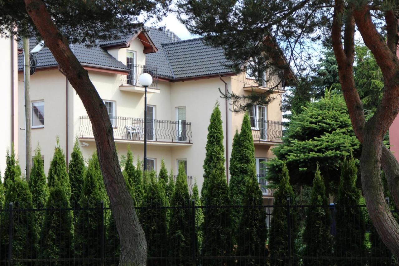 Dom Gościnny Albatros I Rewal Exterior foto